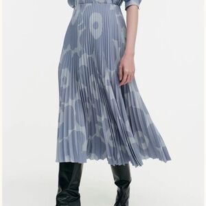Classic Pleated Marimekko A-line Midi Skirt